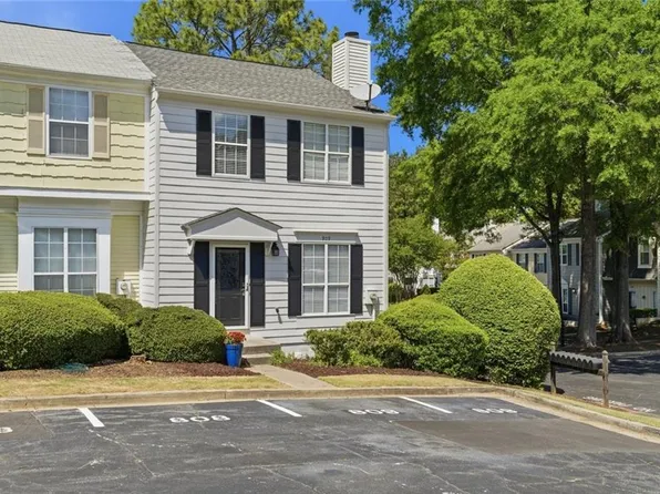 809 Wedgewood Way, Sandy Springs, GA 30350