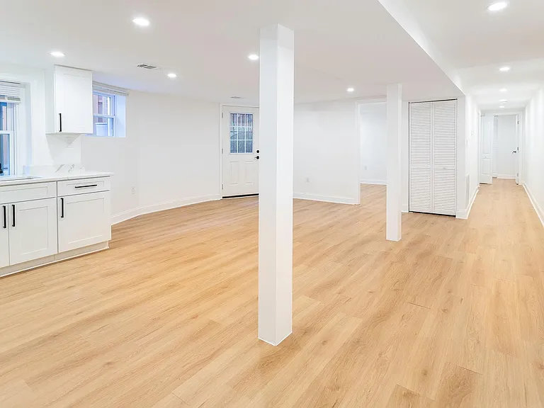 1210 Lamont St NW #1 — Photo 3