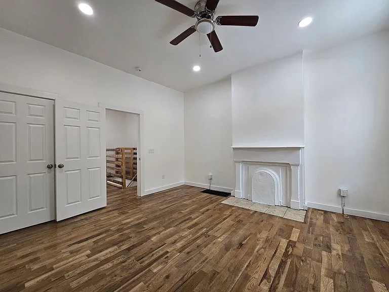 658 State Ave — Photo 16