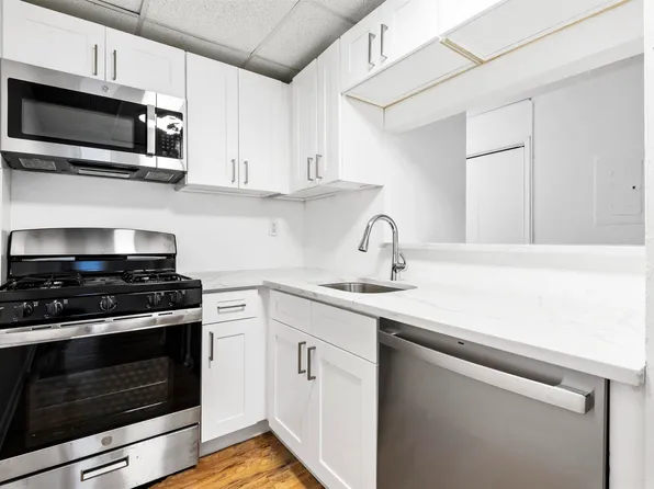 227 Christopher Columbus Drive image 1 of 21