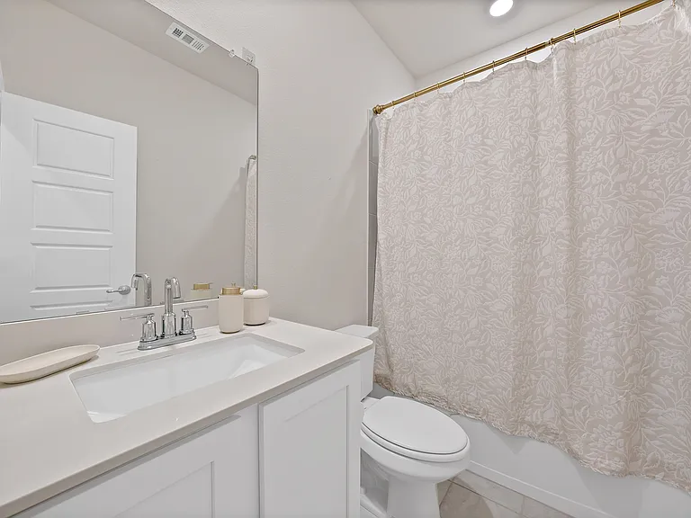 9720 Lariat Dr — Photo 16