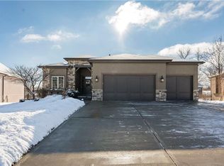 8883 Houston St, Lenexa, KS 66227