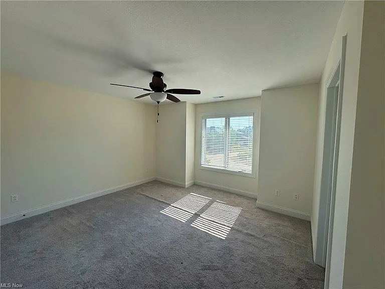1361 Slate Ct — Photo 14