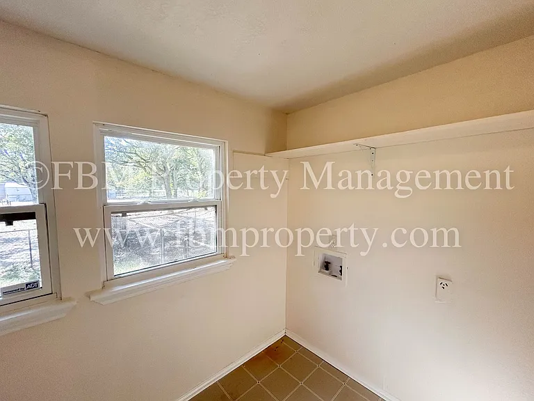 10693 S FM 148 — Photo 10