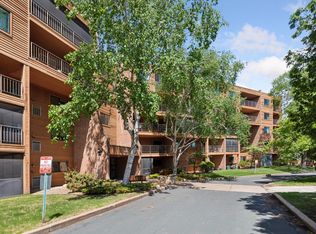 3300 Louisiana Ave S APT 122, Saint Louis Park, MN 55426