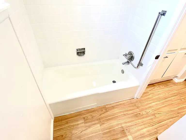 1509 Montana Ave — Photo 21