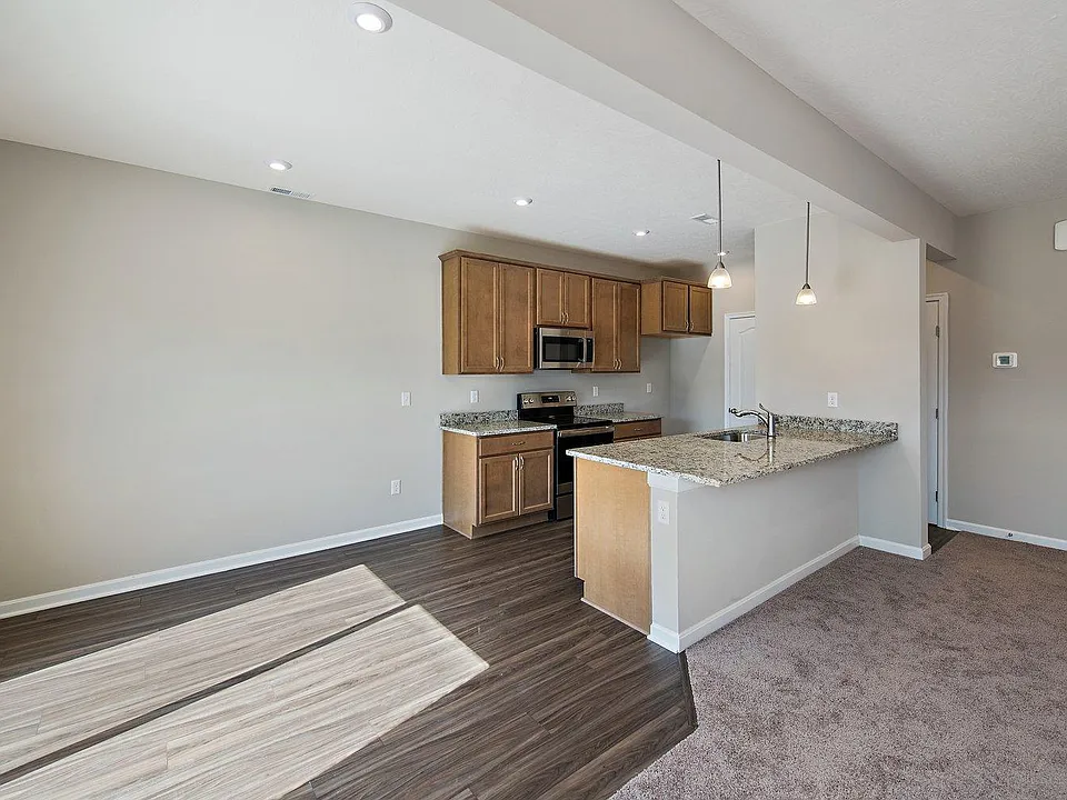 10108 Lucille Ln
