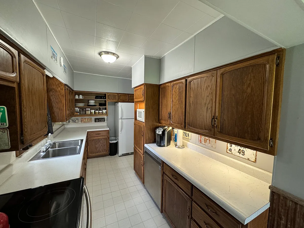 Building Photo - 209 Blaine St