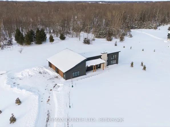 225 Mitchells Xrds, Prince Edward County, ON K0K 2T0