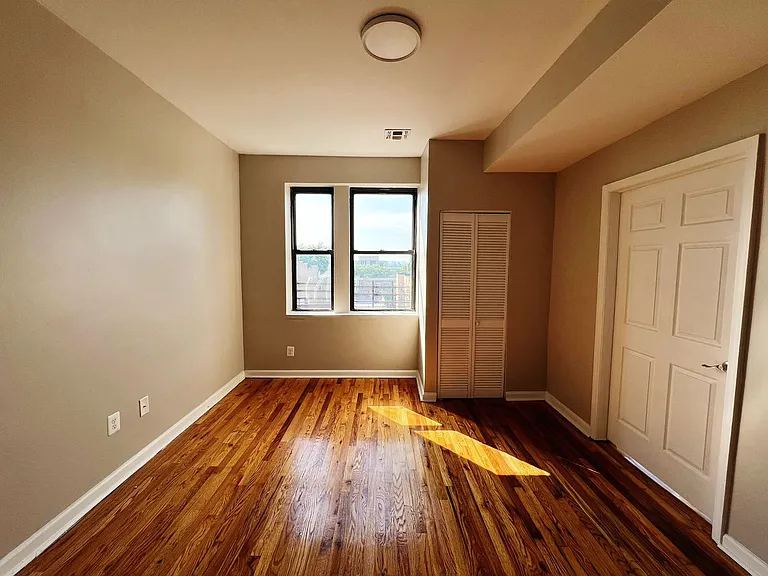159-162 Bergen Ave #4A — Photo 4