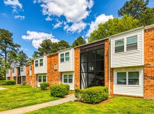 18 Tall Pine Dr #2-G, Hampton, VA 23666