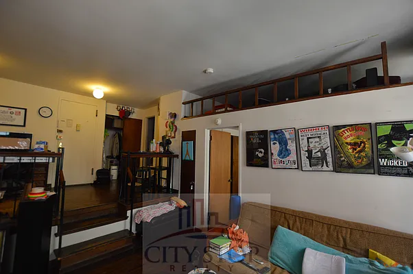 Rented by City Stop Realty | media 3