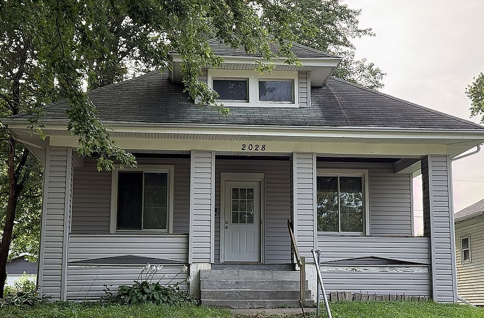 1st image of 2028 Myrtle St