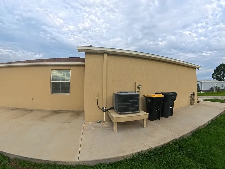 25283 Canterbury Dr — Photo 11