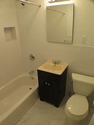 Rented by Glasser Realty LLC | media 25