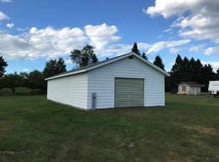 5724 Starks Settlement Rd, Laona, WI 54541