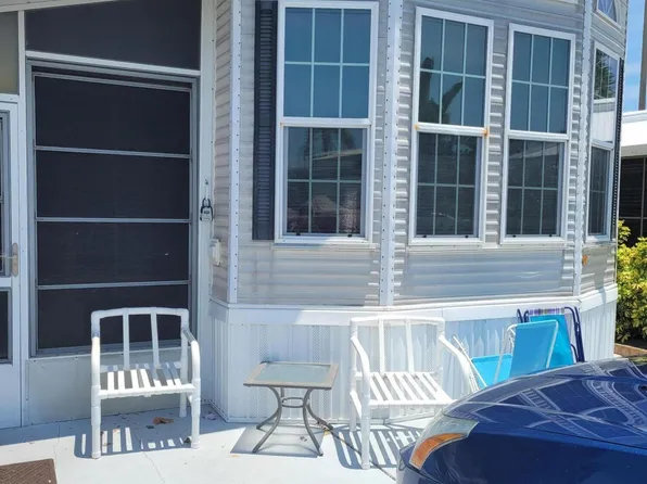 3382 Dockside Ln, Melbourne Beach, FL 32951