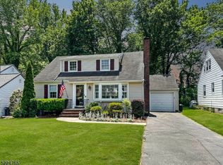 340 Whitewood Rd, Union, NJ 07083