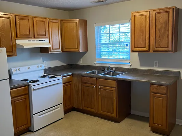 238 Lloyd St SE #238, Orangeburg, SC 29115