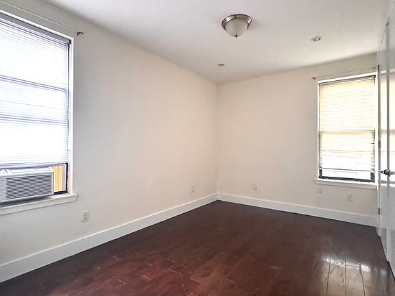 3rd image of 285 Fort Washington Ave APT 36