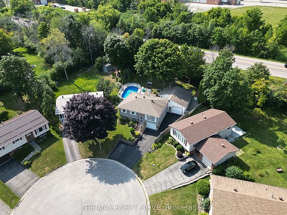 2nd image of 8 Gaudaur Ct