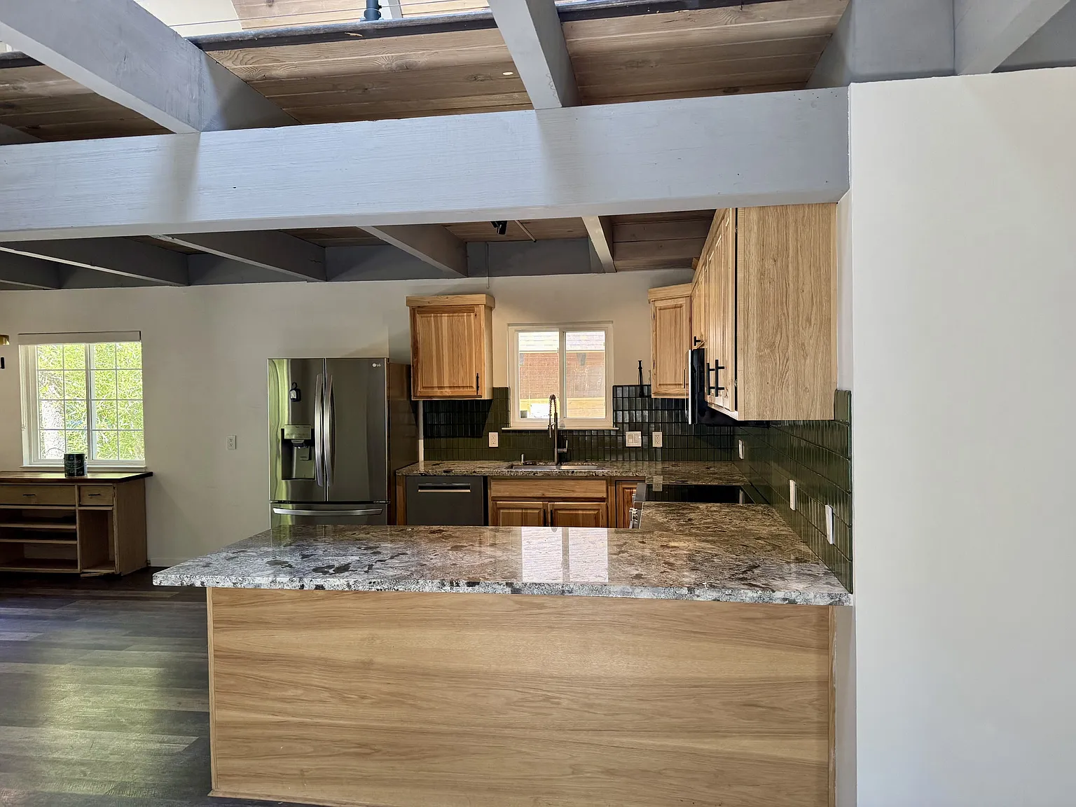 4 bed, 1639 sqft, $3,450 — Photo 4