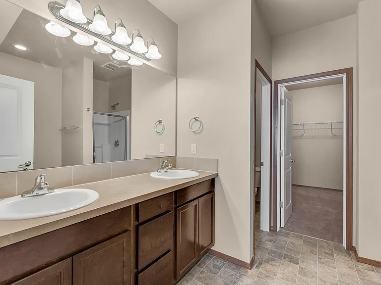 19601 Wapato Ln NE #105 — Photo 16