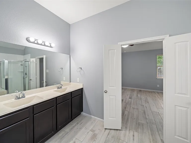 2406 Winter Trail Dr — Photo 23