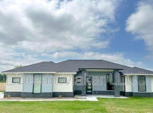 900 Apple Blossom Way, Goldsby, OK 73093