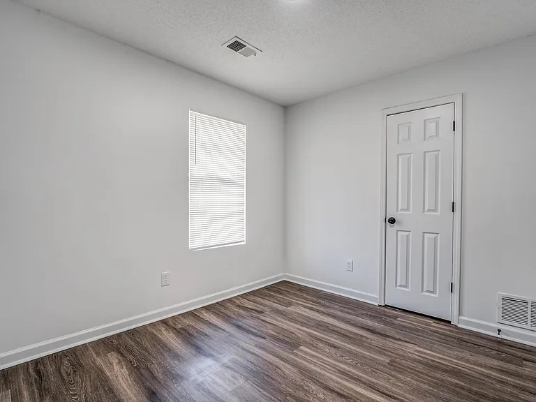 2551 Parkview Dr — Photo 19