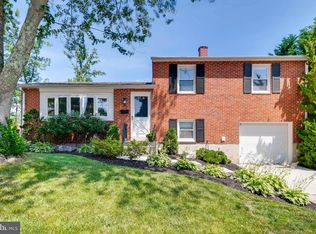 8 Pickett Rd, Lutherville Timonium, MD 21093