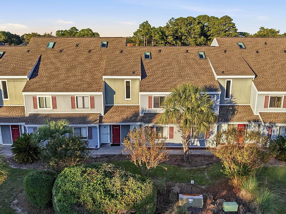 1st image of 1850 Colony Dr. #2L