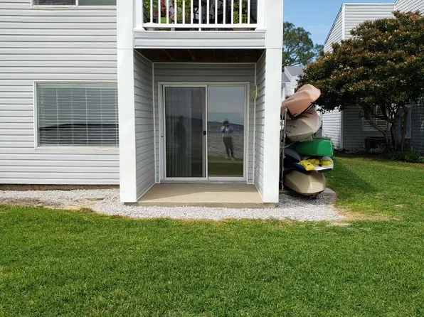 101 Old Ferry Rd Unit 23B, Shalimar, FL 32579