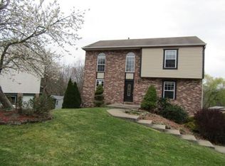 419 Hoover Dr, Apollo, PA 15613