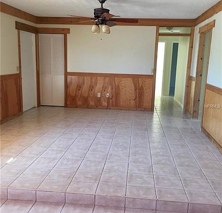 4th image of 23456 Ferndale Ave