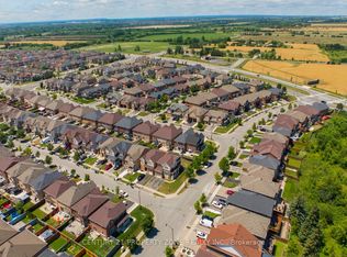 30 Apple Valley Way, Brampton, ON L6P3R3