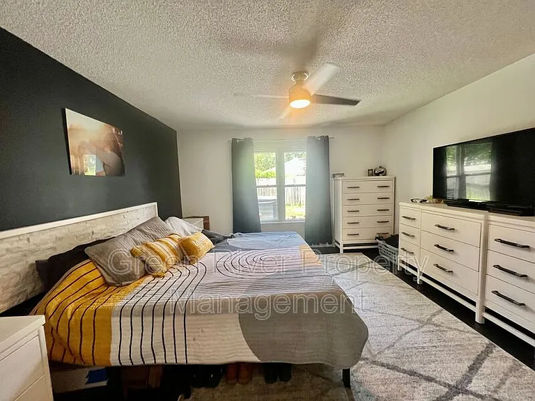 3352 Shelley Dr — Photo 20