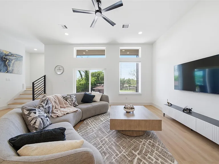 5505 Hershe St — Photo 31
