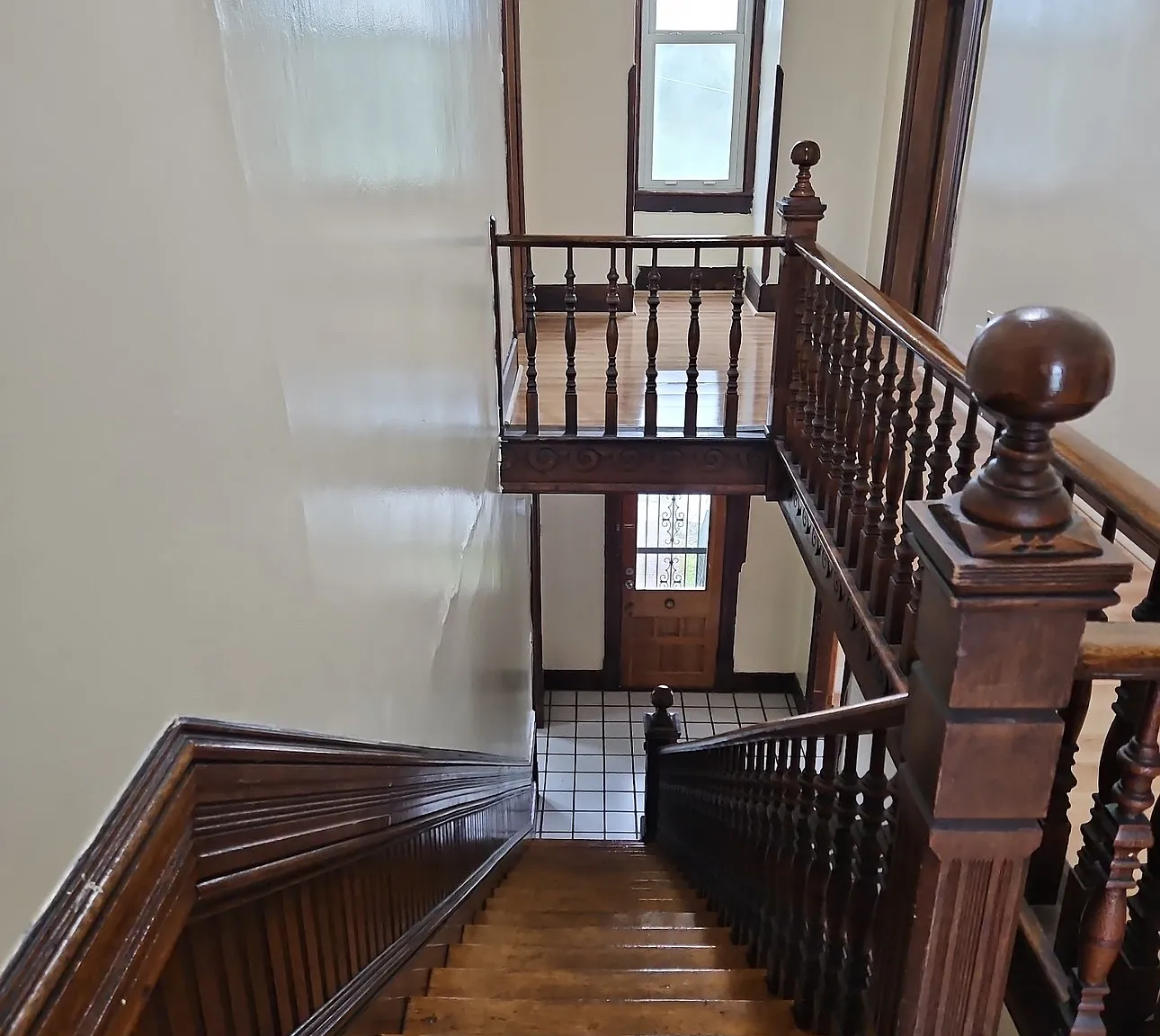 5 bed, 2100 sqft, $1,500 — Photo 4