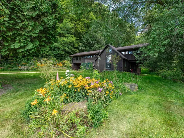 4443 County Road Q, Highland, WI 53533
