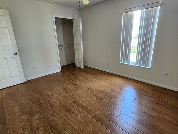 4th image of 2671 SW Chestnut Ln