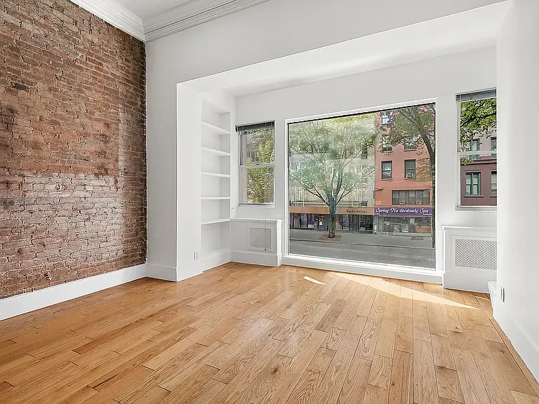 217 W 14th St #2F — Photo 6