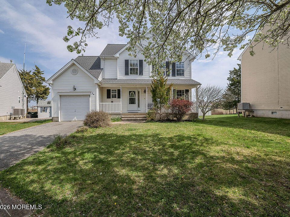 1st image of 12 Osborn Ct