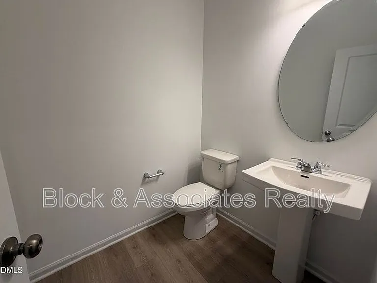 611 Contento Ct — Photo 7