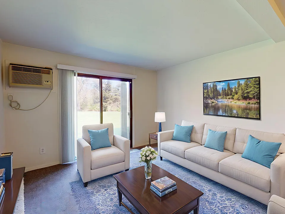 Mallard Cove Apartments