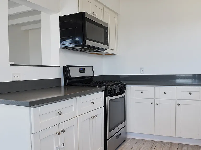 Kitchen with stainless appliances, gas range, ample cabinet space