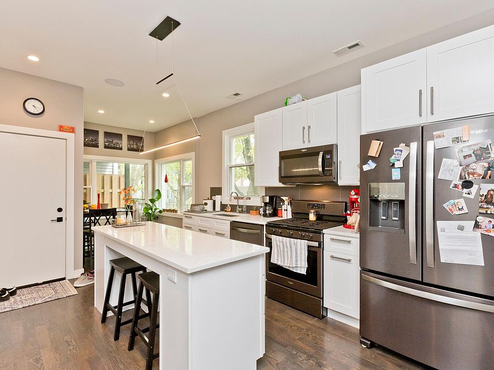 1st image of 3235 N Hoyne Ave #2F
