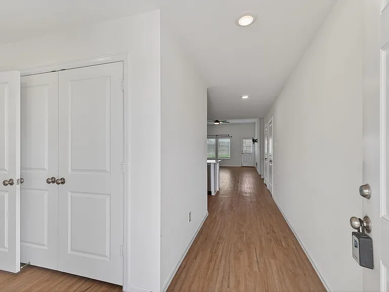 1519 Twilight Green Dr — Photo 22