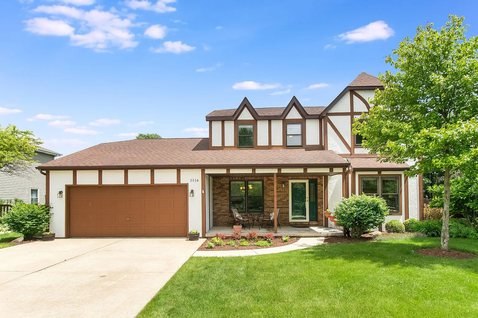 1116 Wheatland Dr photo 1