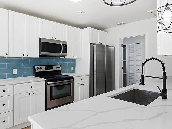 3rd image of 4952 21st St N
